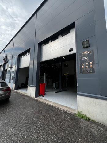 Kuva autohuoltoliikkeestä Afnanautohuolto Helsinki